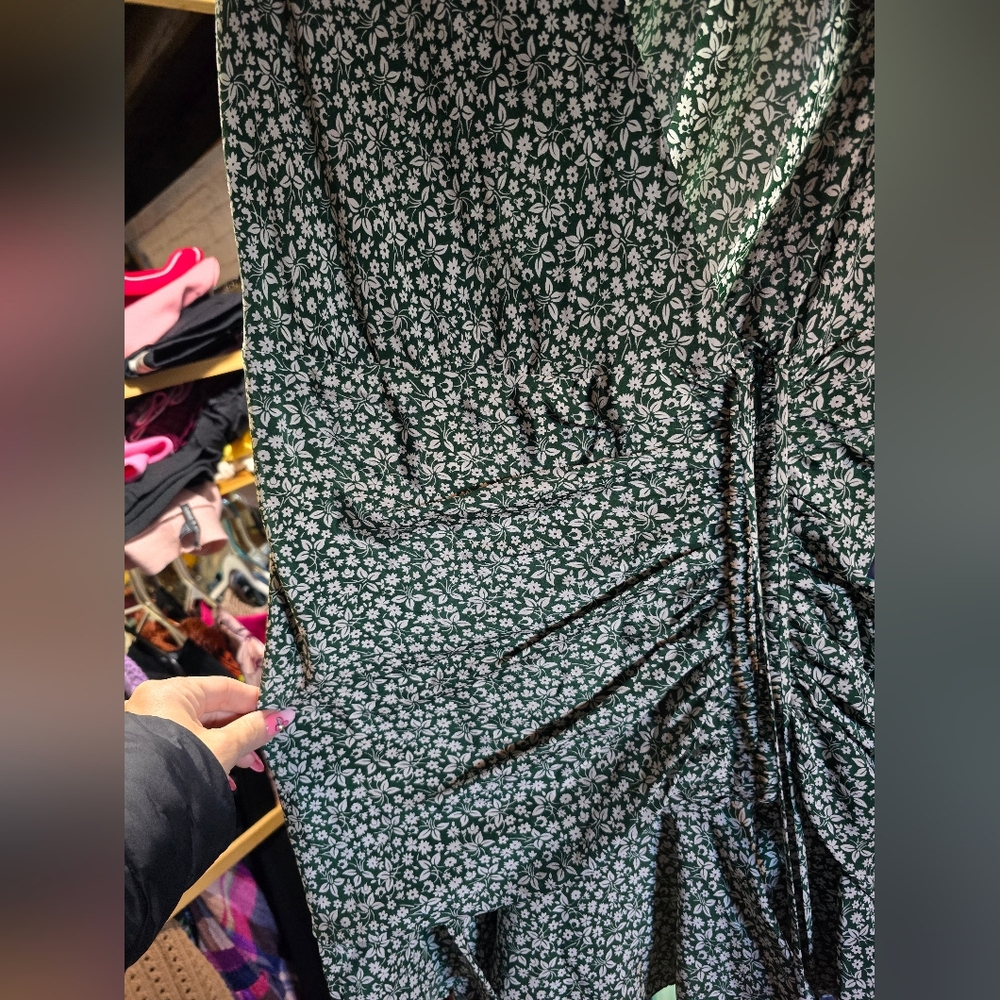$550 Veronica Beard Marla Forest Green Ruched Silk Dress Size 4 - Picture 12 of 13